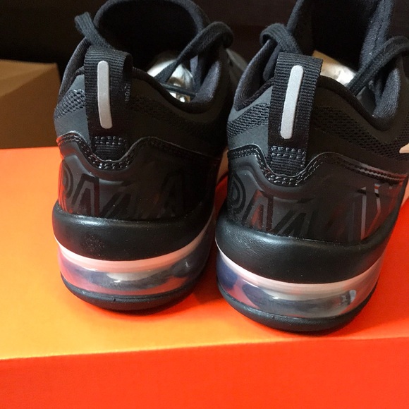 Nike Women’s Air Max Fury - Picture 3 of 8